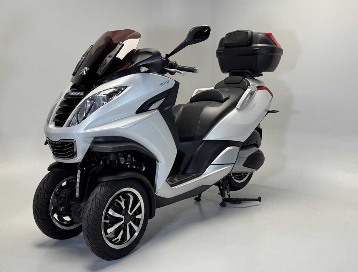 PEUGEOT Metropolis 400