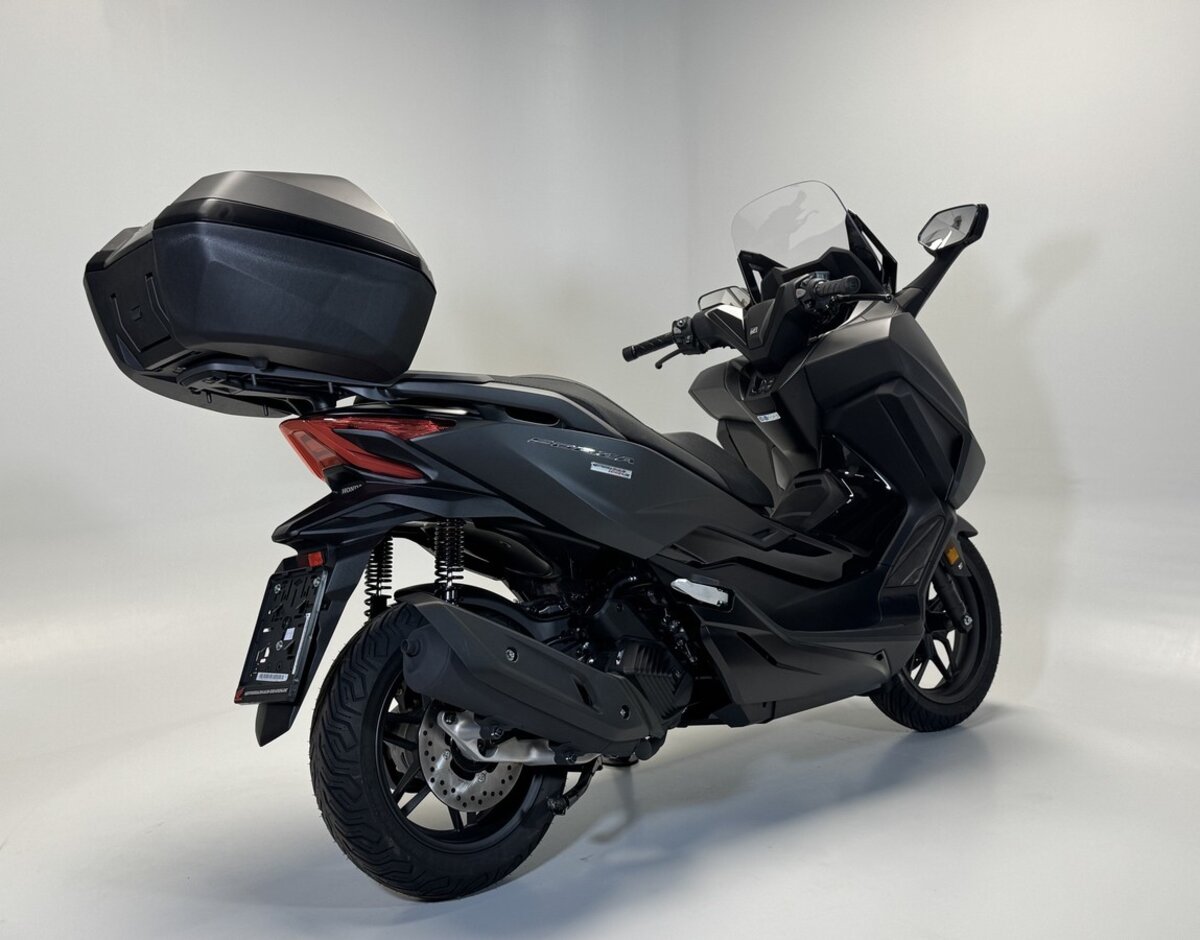 Honda Forza 125