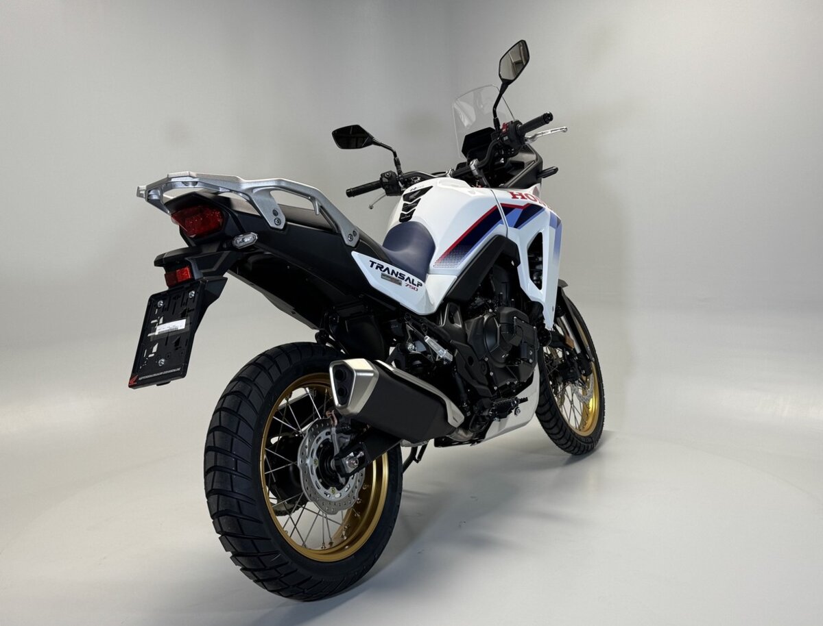 Honda XL750CT E-Clutch