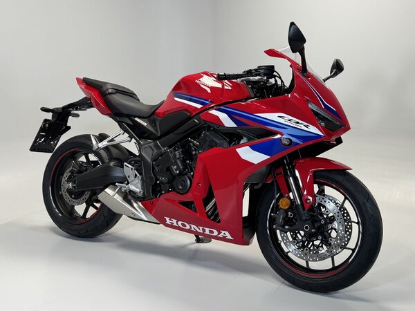 Honda CBR650R E-Clutch