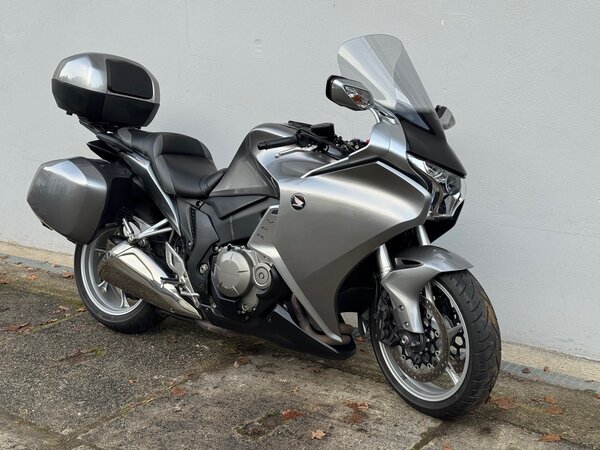 Honda VFR1200F