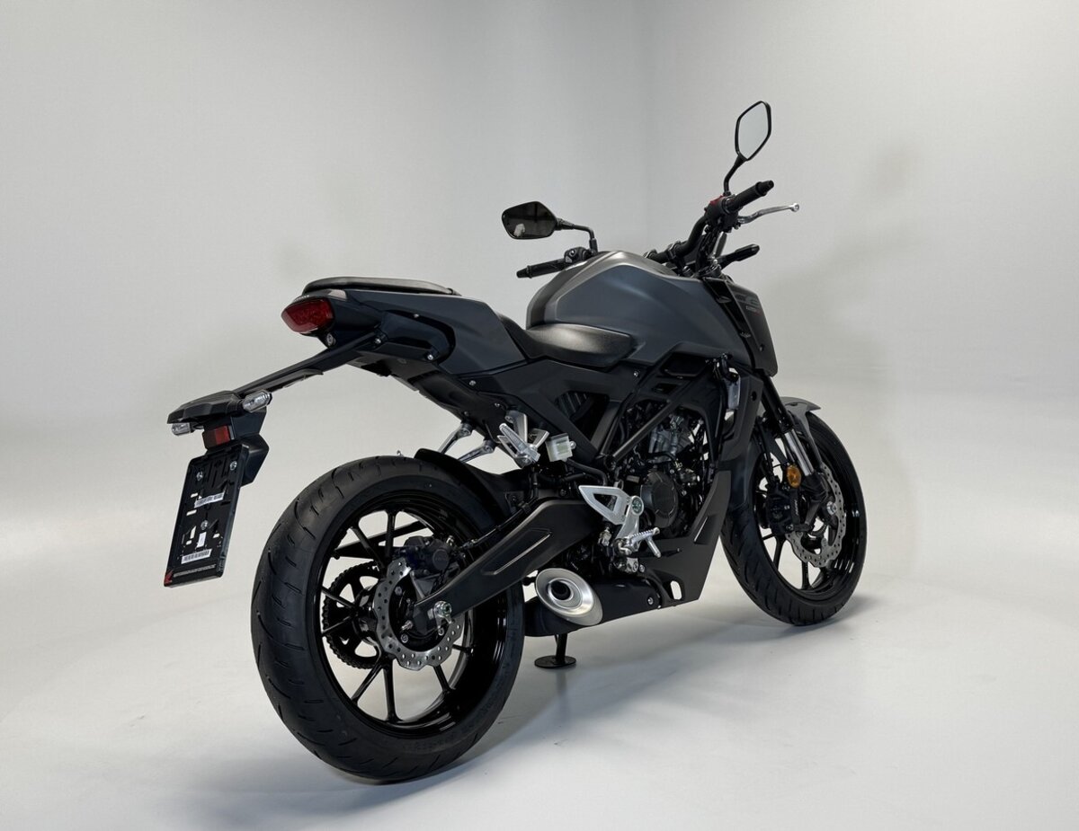 Honda CB125R