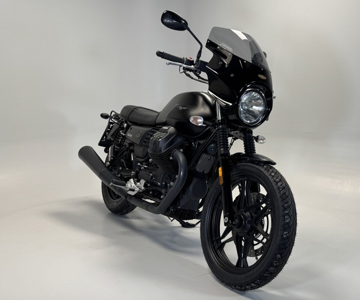 Moto Guzzi V7 III Stone