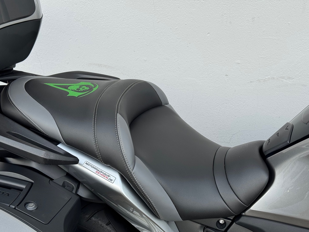 Honda VFR1200F