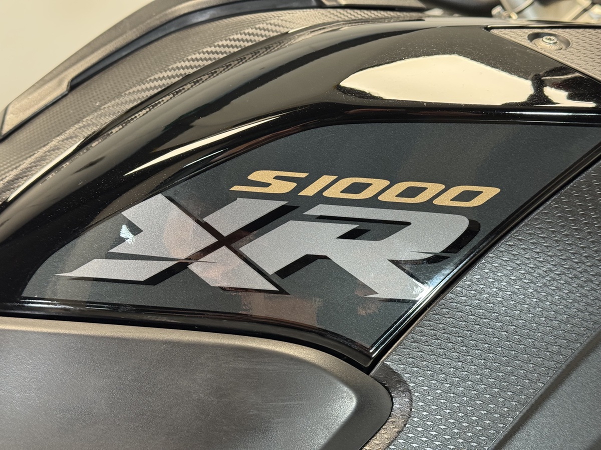 BMW S1000XR