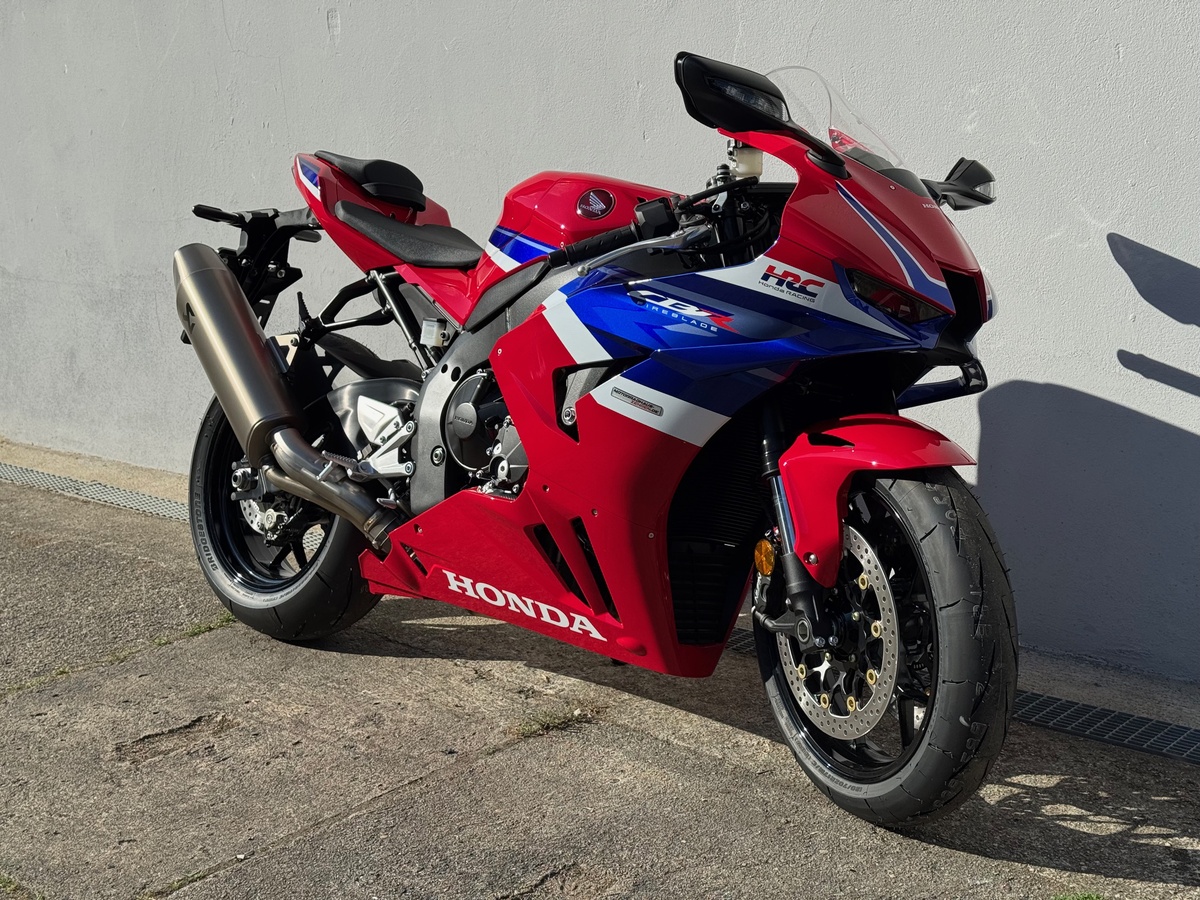 Honda CBR1000RR-R
