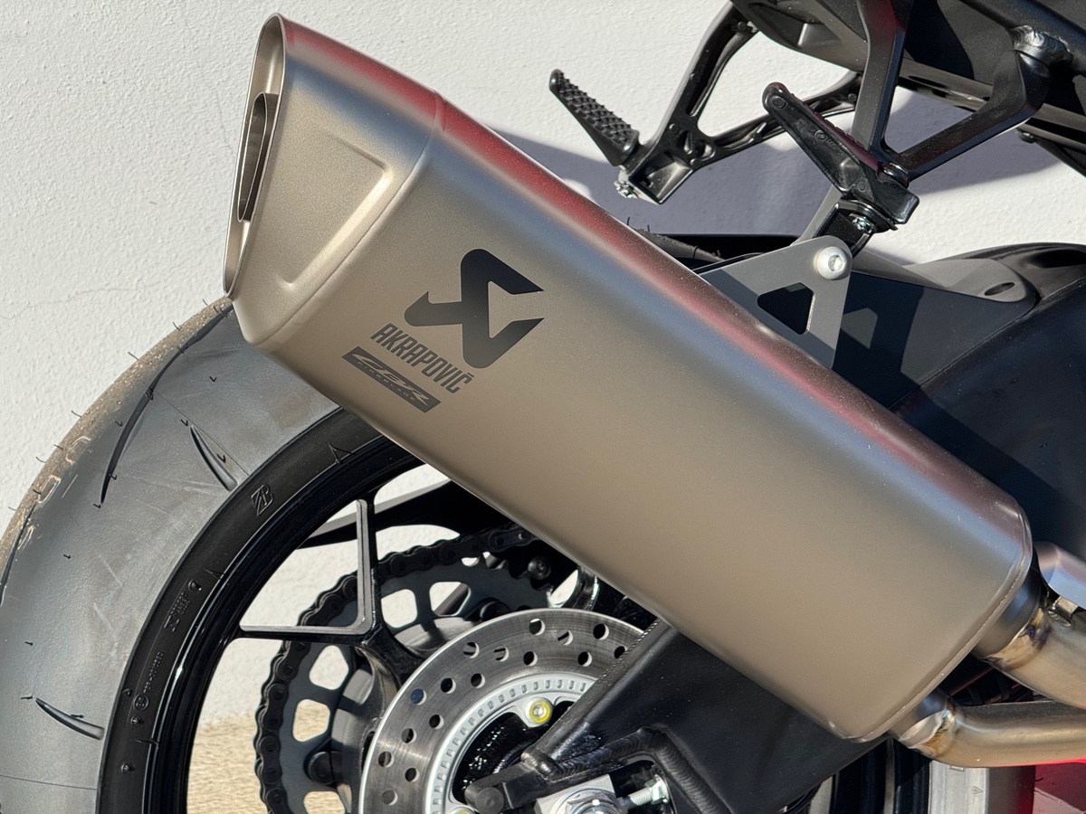 Honda CBR1000RR-R