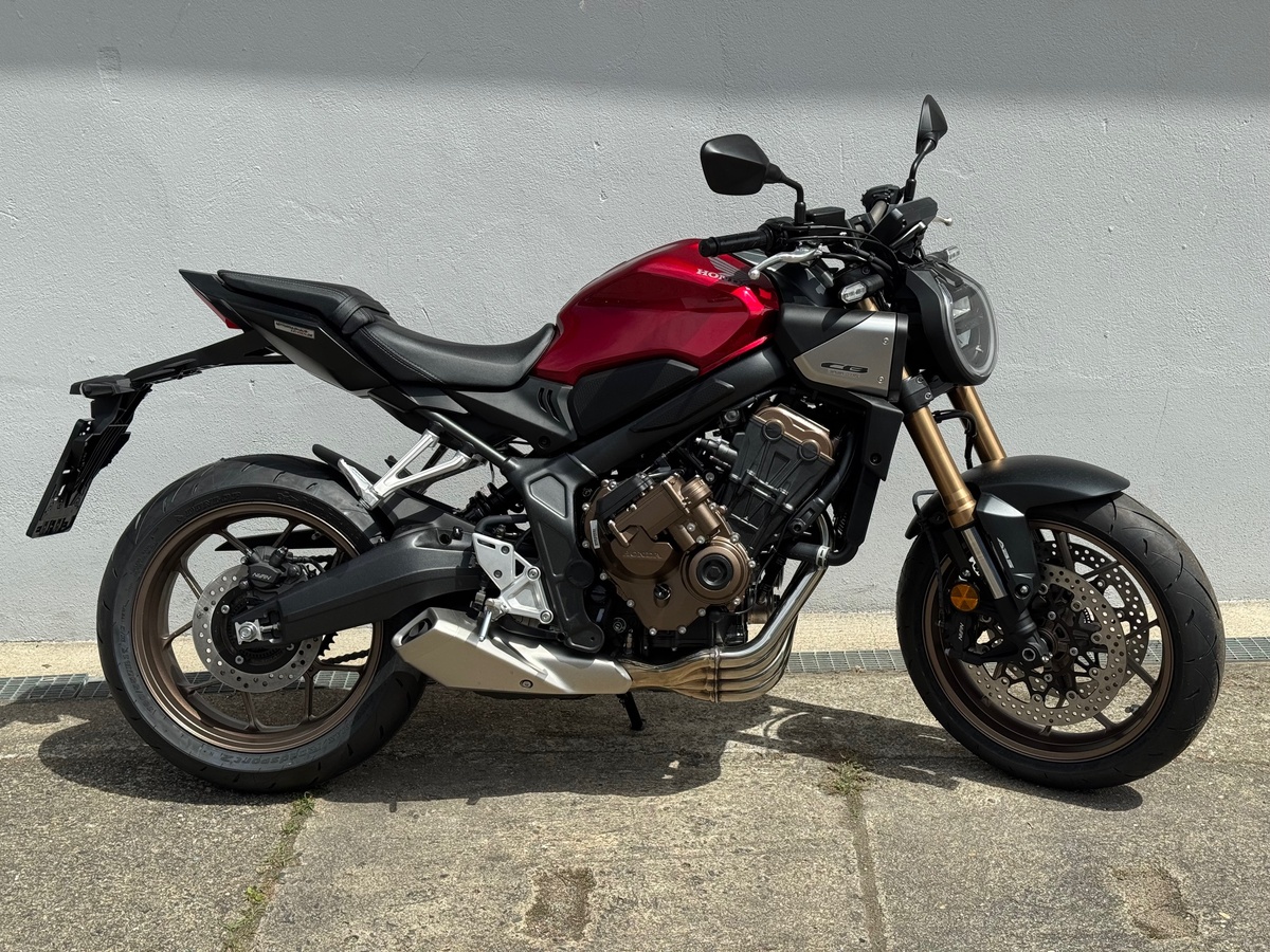 Honda CB650R E-Clutch