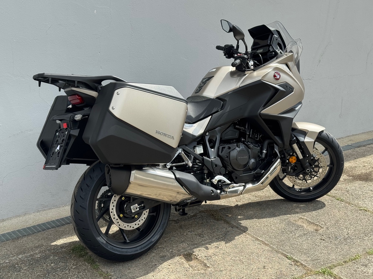 Honda NT1100