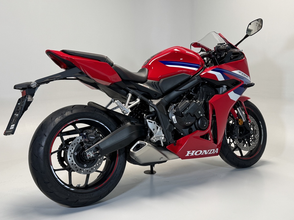 Honda CBR650R E-Clutch