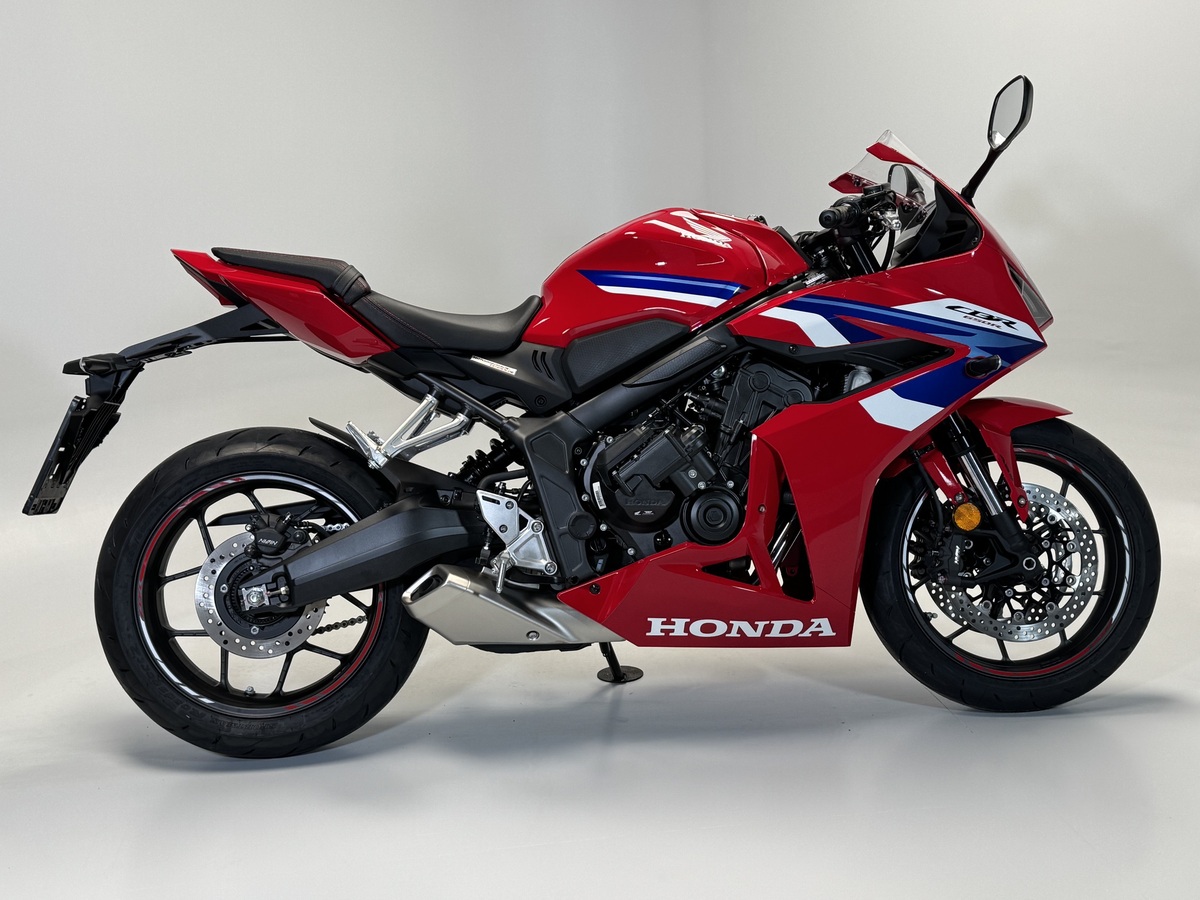 Honda CBR650R E-Clutch