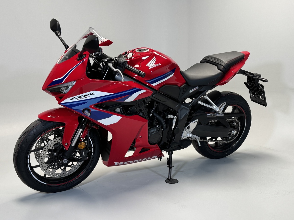 Honda CBR650R E-Clutch