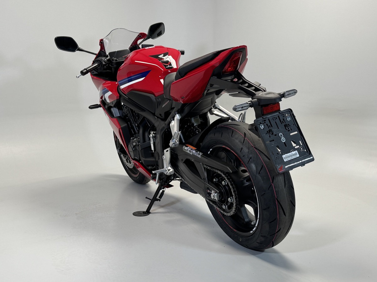 Honda CBR650R E-Clutch