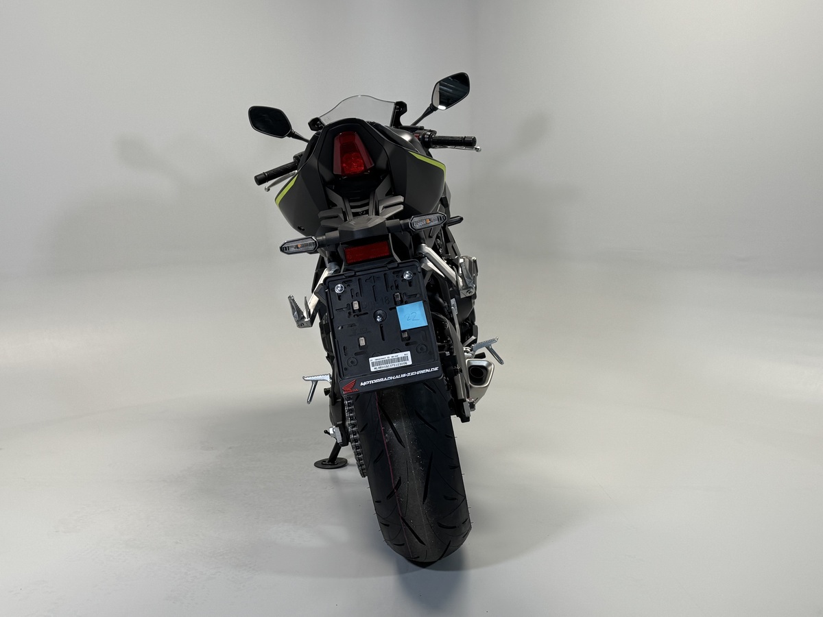 Honda CBR650R E-Clutch