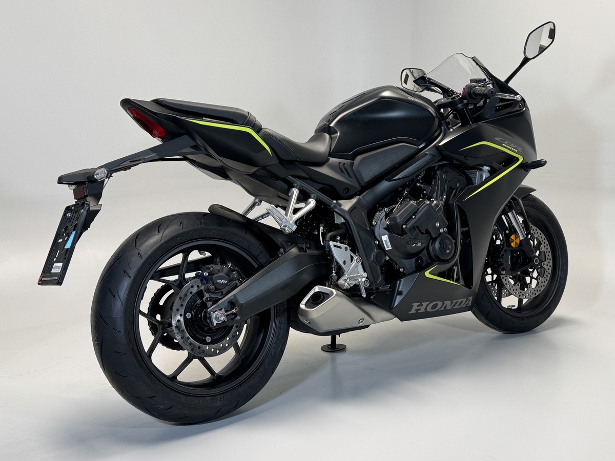 Honda CBR650R E-Clutch