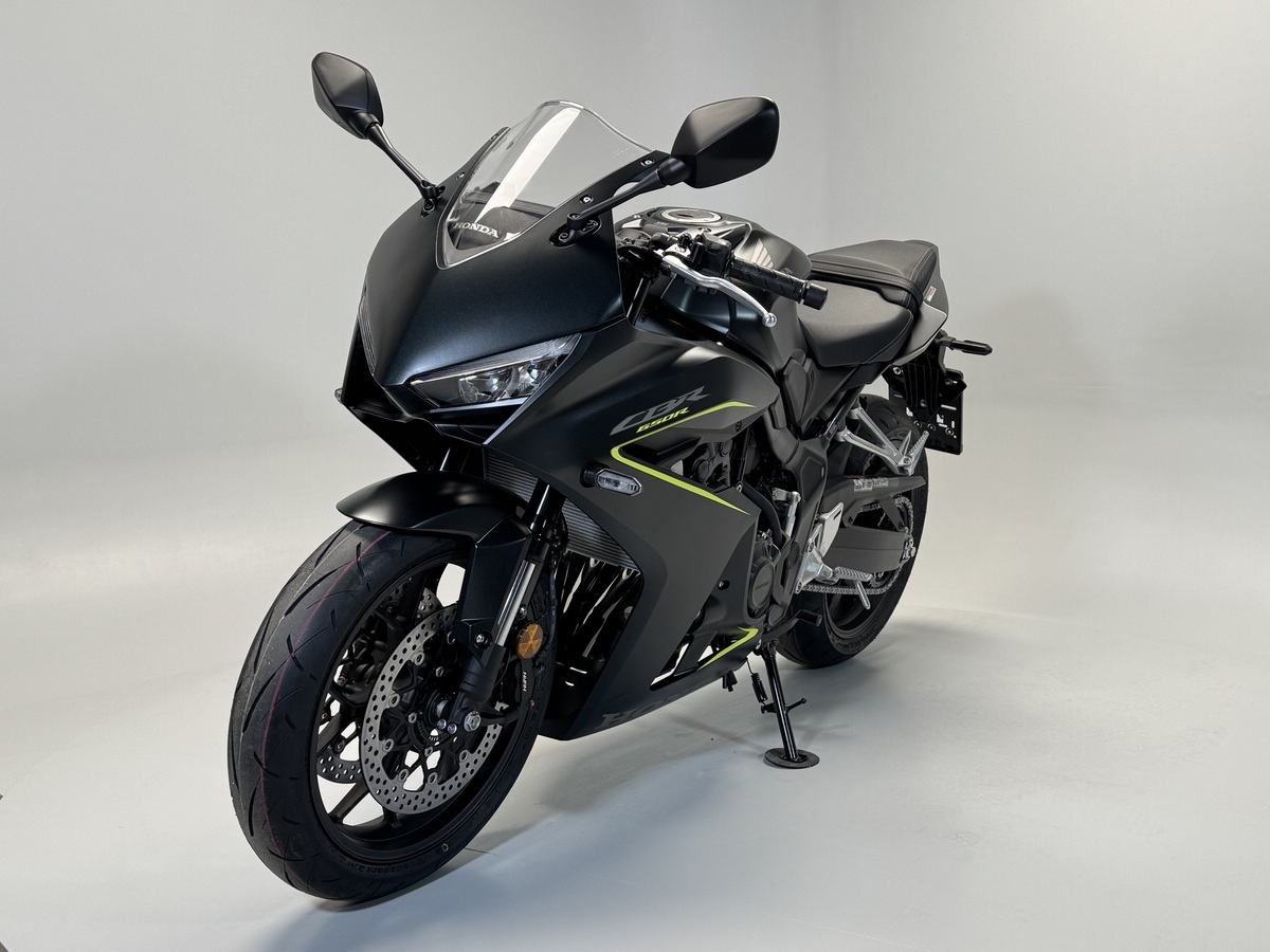 Honda CBR650R E-Clutch