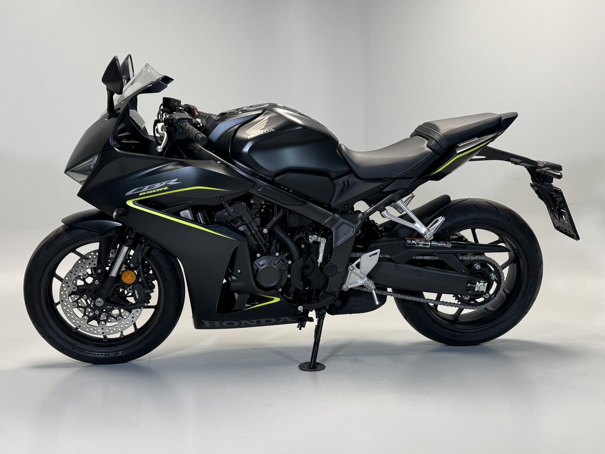 Honda CBR650R E-Clutch