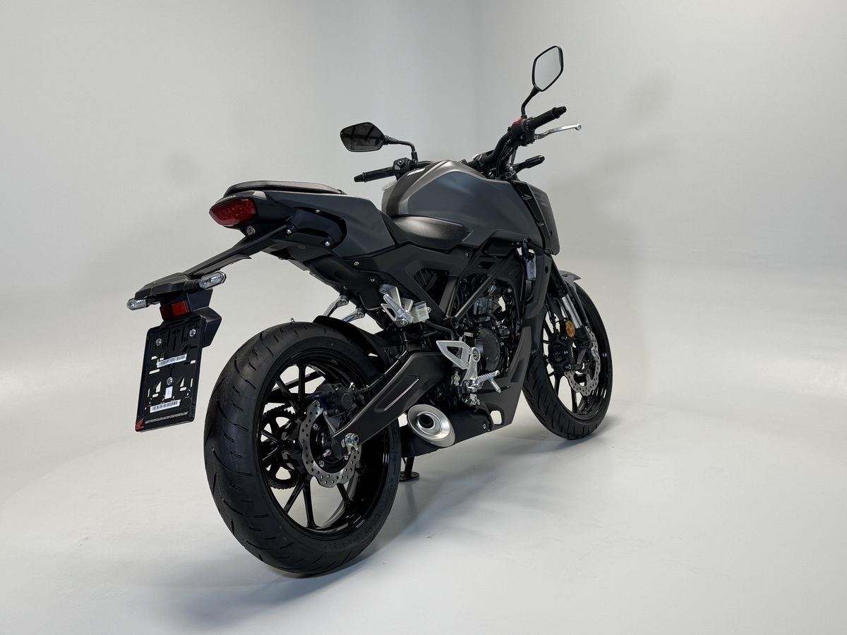Honda CB125R