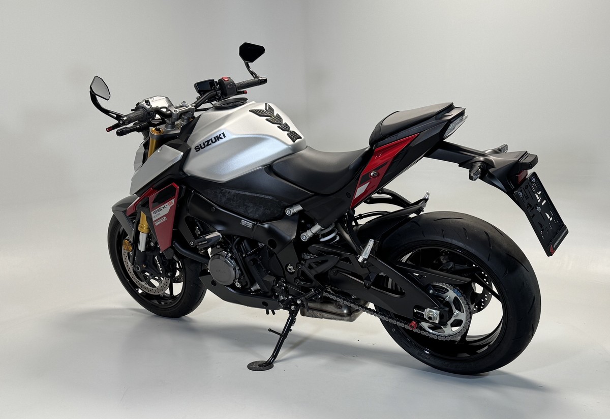 Suzuki GSX-S1000