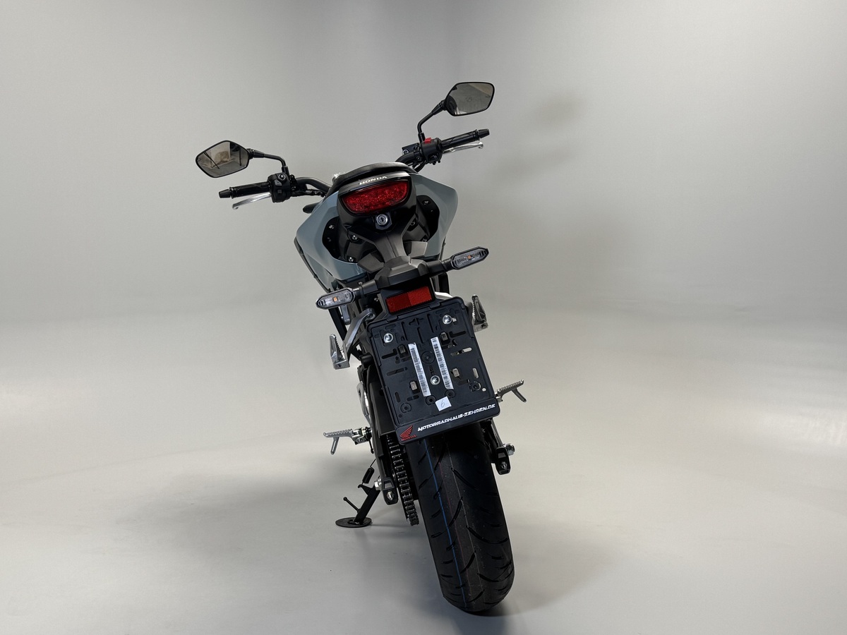 Honda CB125R