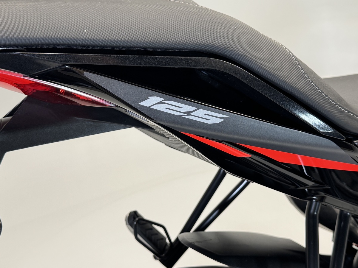 Aprilia Tuono 125