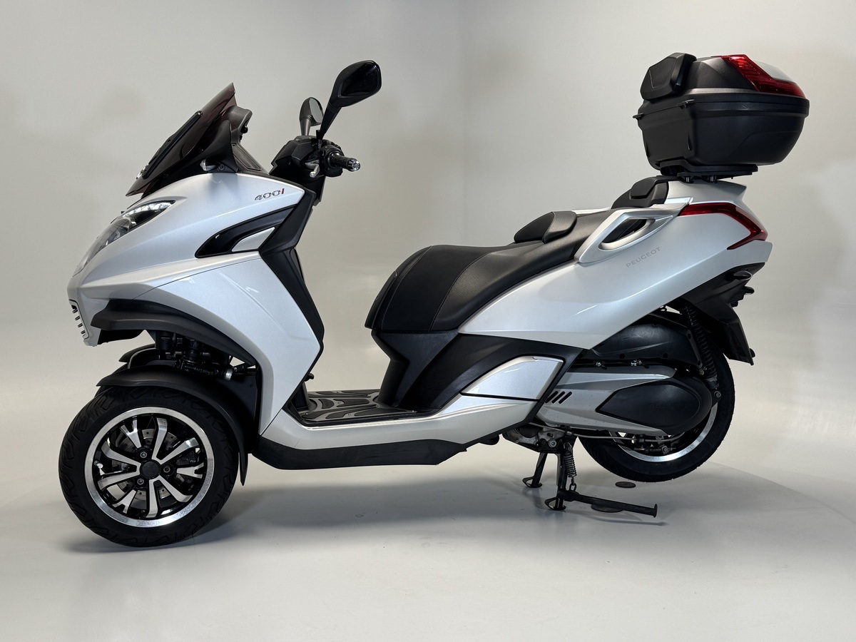 PEUGEOT Metropolis 400