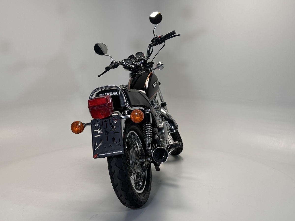Suzuki GN 250
