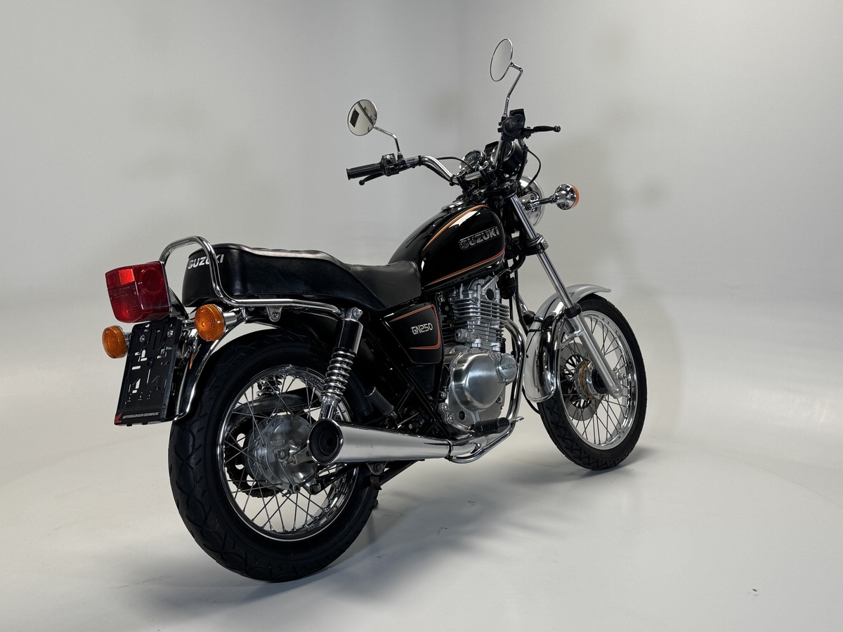 Suzuki GN 250