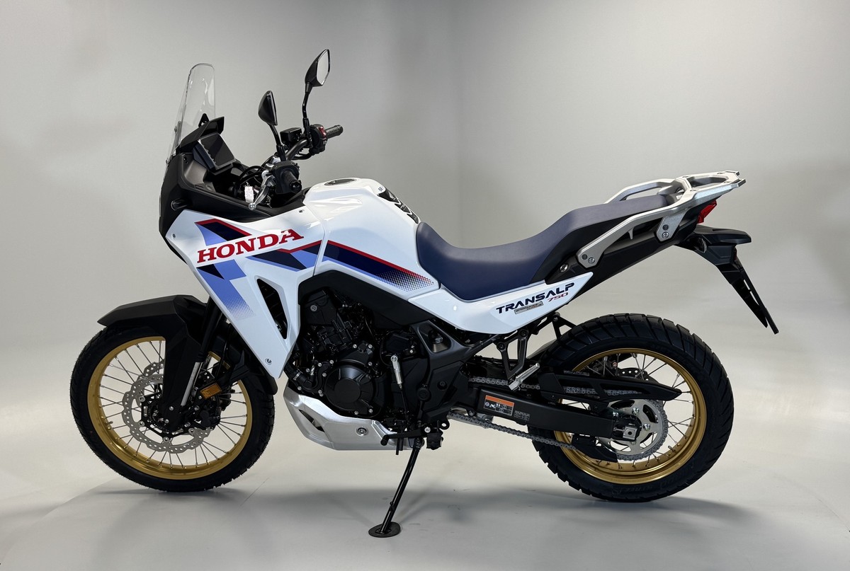 Honda XL750CT E-Clutch