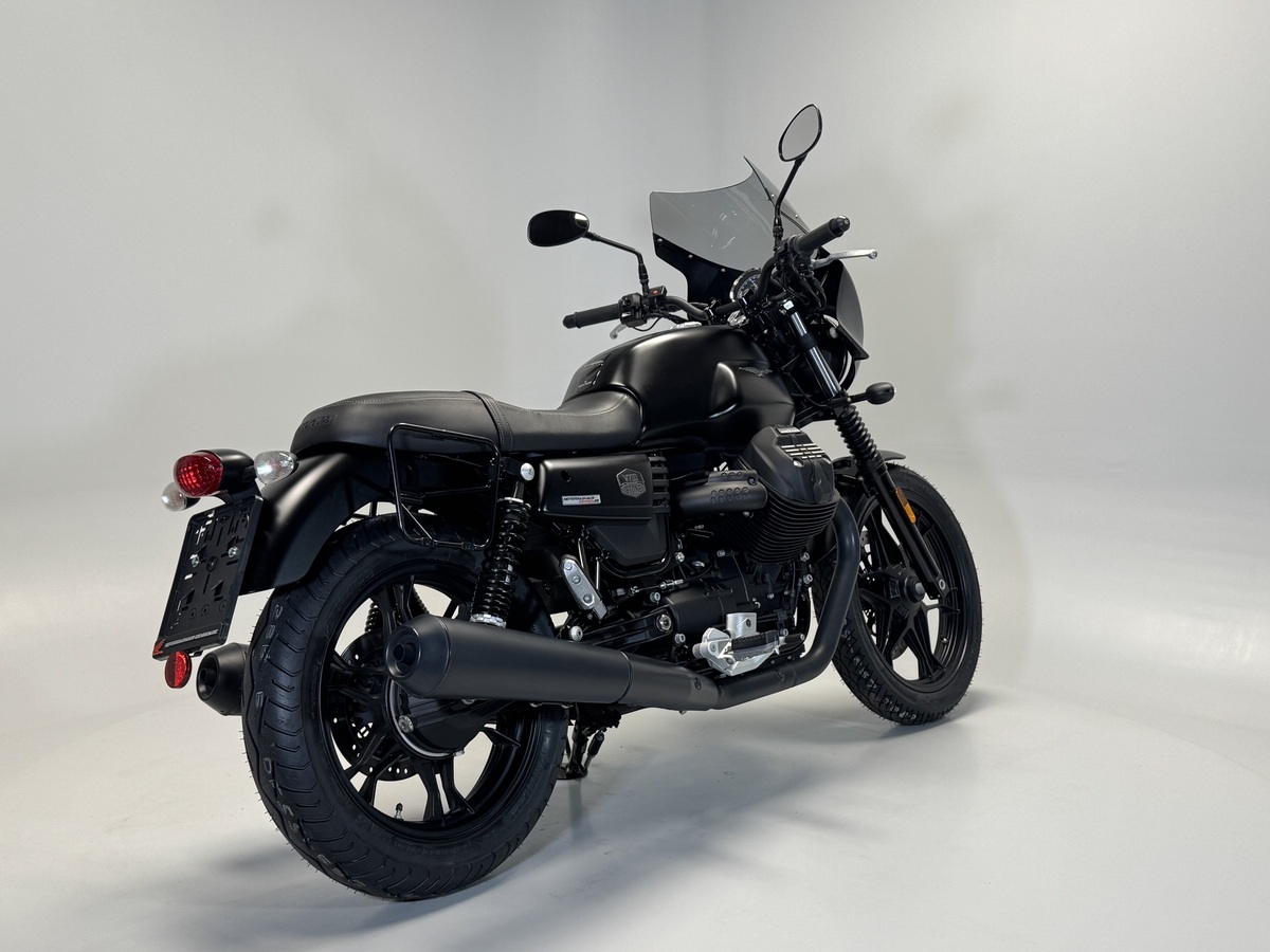Moto Guzzi V7 III Stone
